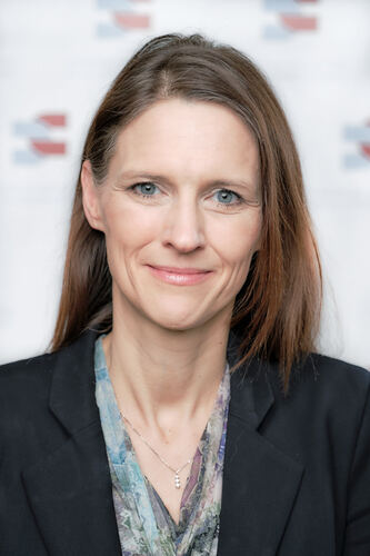 SCHINDLER, Nina